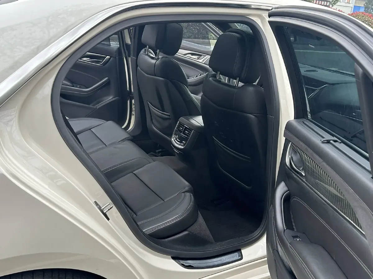 2014 Cadillac CTS 2.0T 276HP L4 6AT,autocango,china used car exporter,china ev exporter,chinese used car exporter,chinese used ev exporter