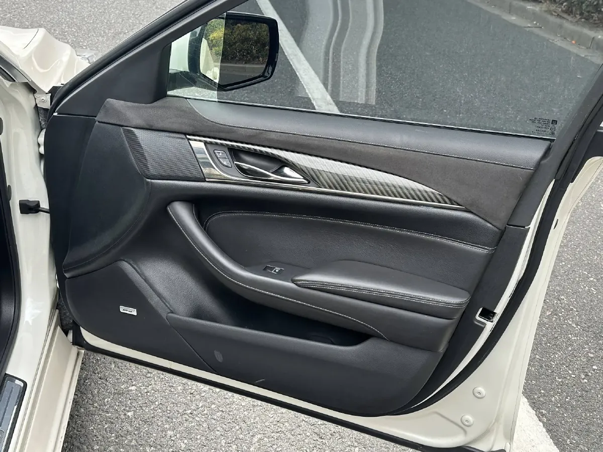 2014 Cadillac CTS 2.0T 276HP L4 6AT,autocango,china used car exporter,china ev exporter,chinese used car exporter,chinese used ev exporter