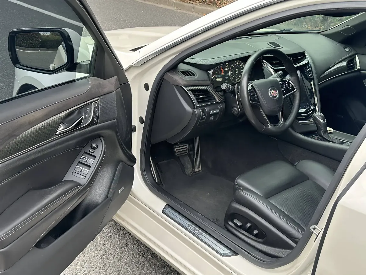 2014 Cadillac CTS 2.0T 276HP L4 6AT,autocango,china used car exporter,china ev exporter,chinese used car exporter,chinese used ev exporter