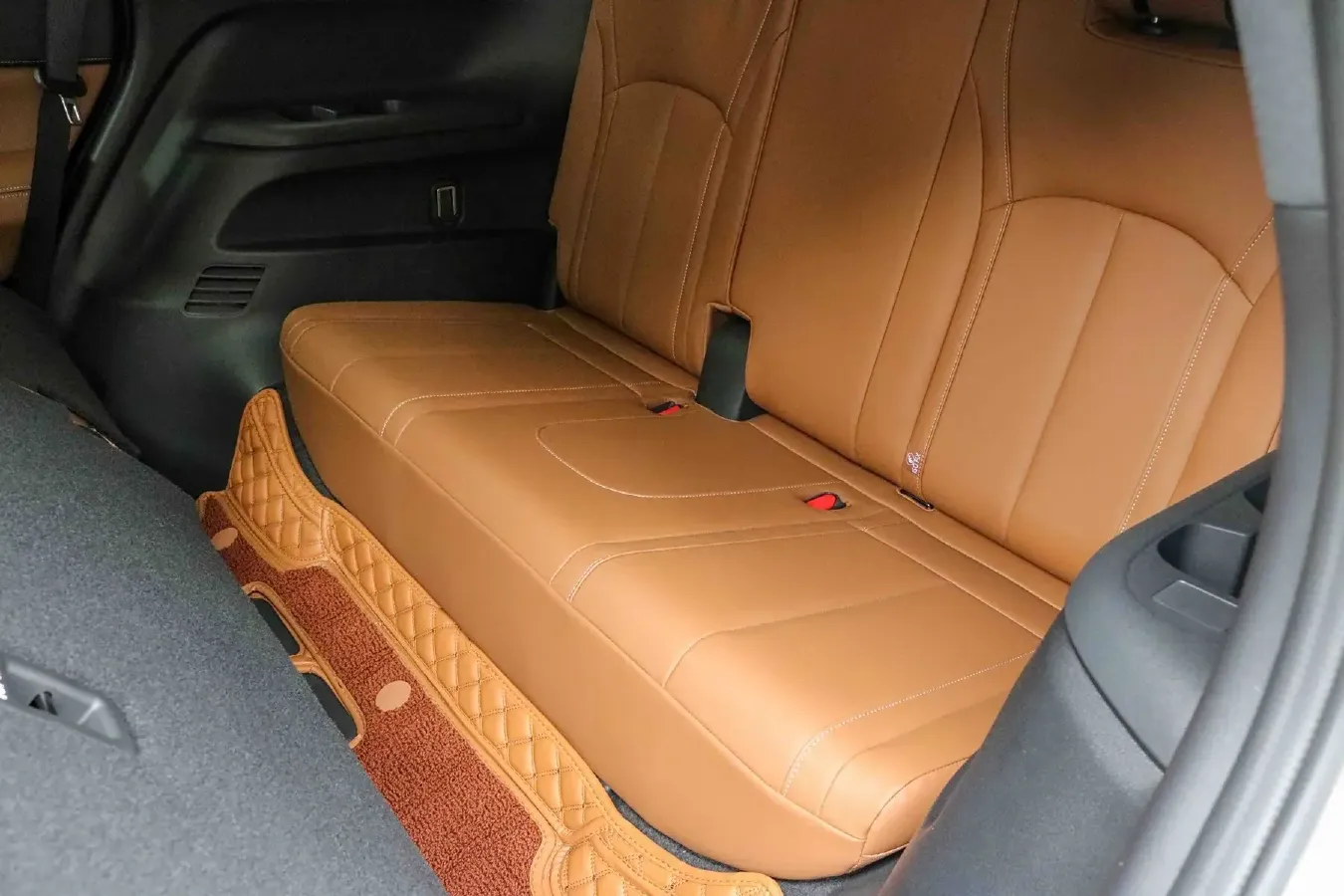 2024 Infiniti QX60 2.0T 252HP L4 9AT,autocango,china used car exporter,china ev exporter,chinese used car exporter,chinese used ev exporter