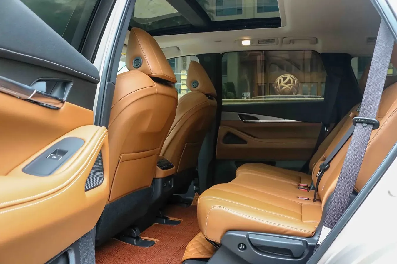 2024 Infiniti QX60 2.0T 252HP L4 9AT,autocango,china used car exporter,china ev exporter,chinese used car exporter,chinese used ev exporter