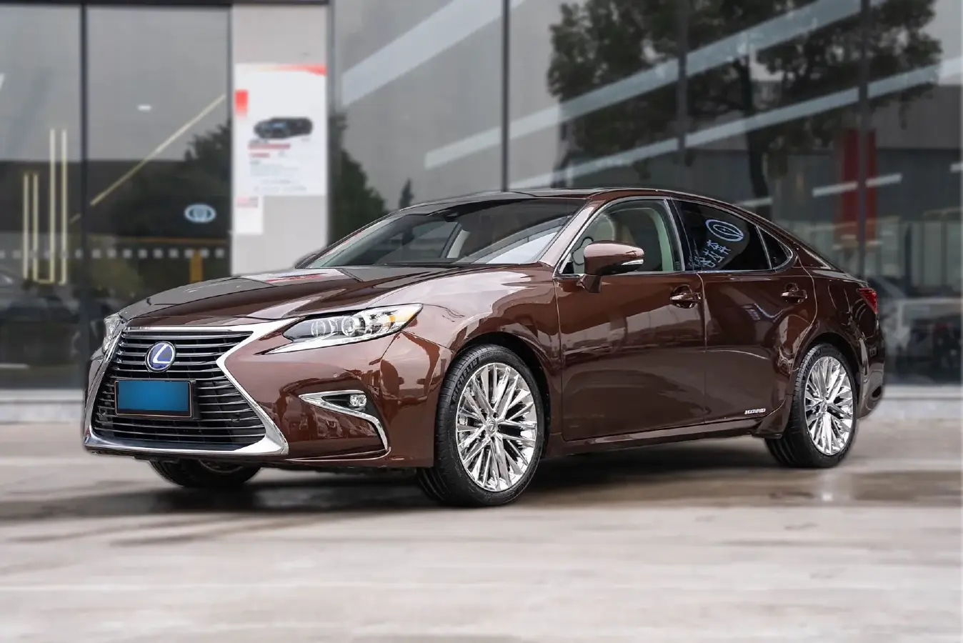 2015 Lexus ES 2.5L 160HP L4 E-CVT Hybrid