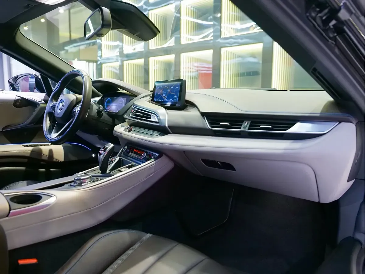 2014 BMW i8 1.5T 231HP L3 6AT PHEV 7.1KWH,autocango,china used car exporter,china ev exporter,chinese used car exporter,chinese used ev exporter