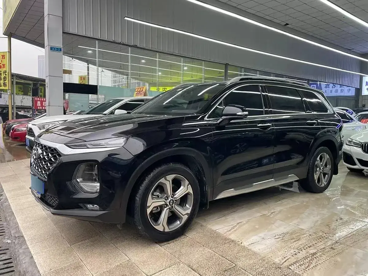 2019 Hyundai Santafe 2.0T 240HP L4 8AT