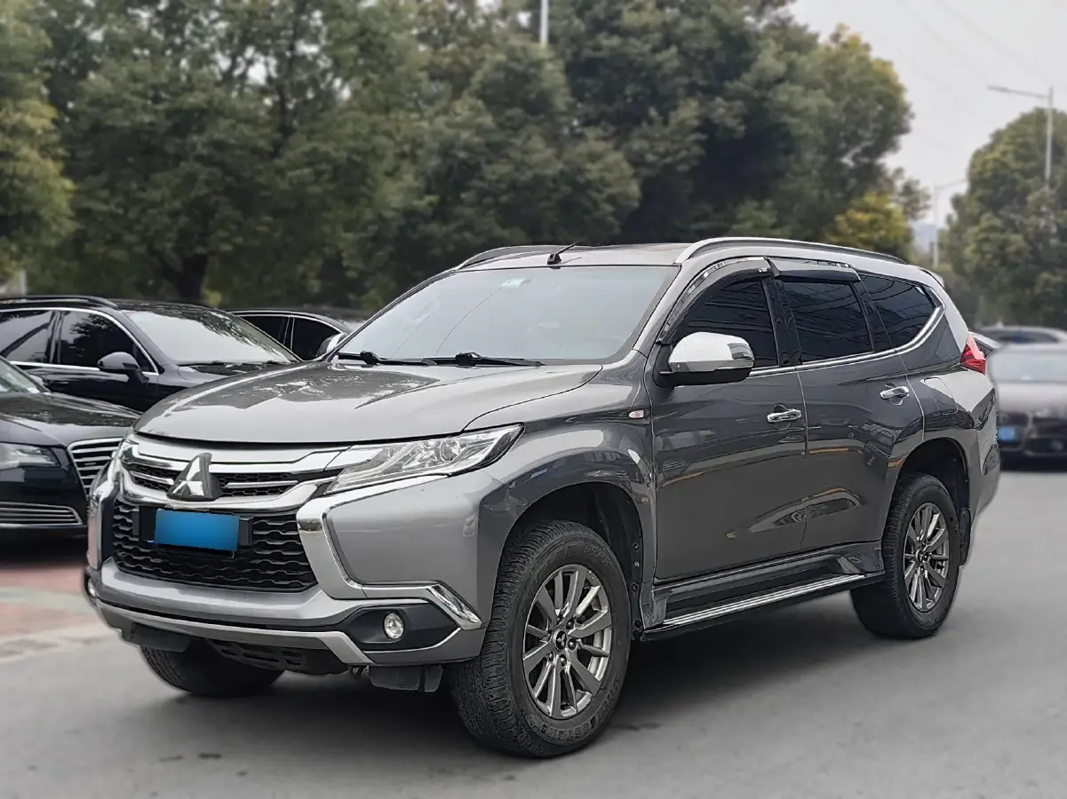 2020 Mitsubishi Pajero 3.0L 209HP V6 8AT