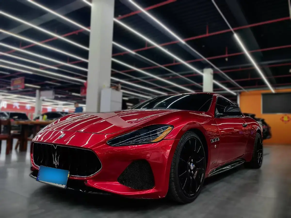 2013 Maserati GranTurismo 4.7L 460HP V8 6AT