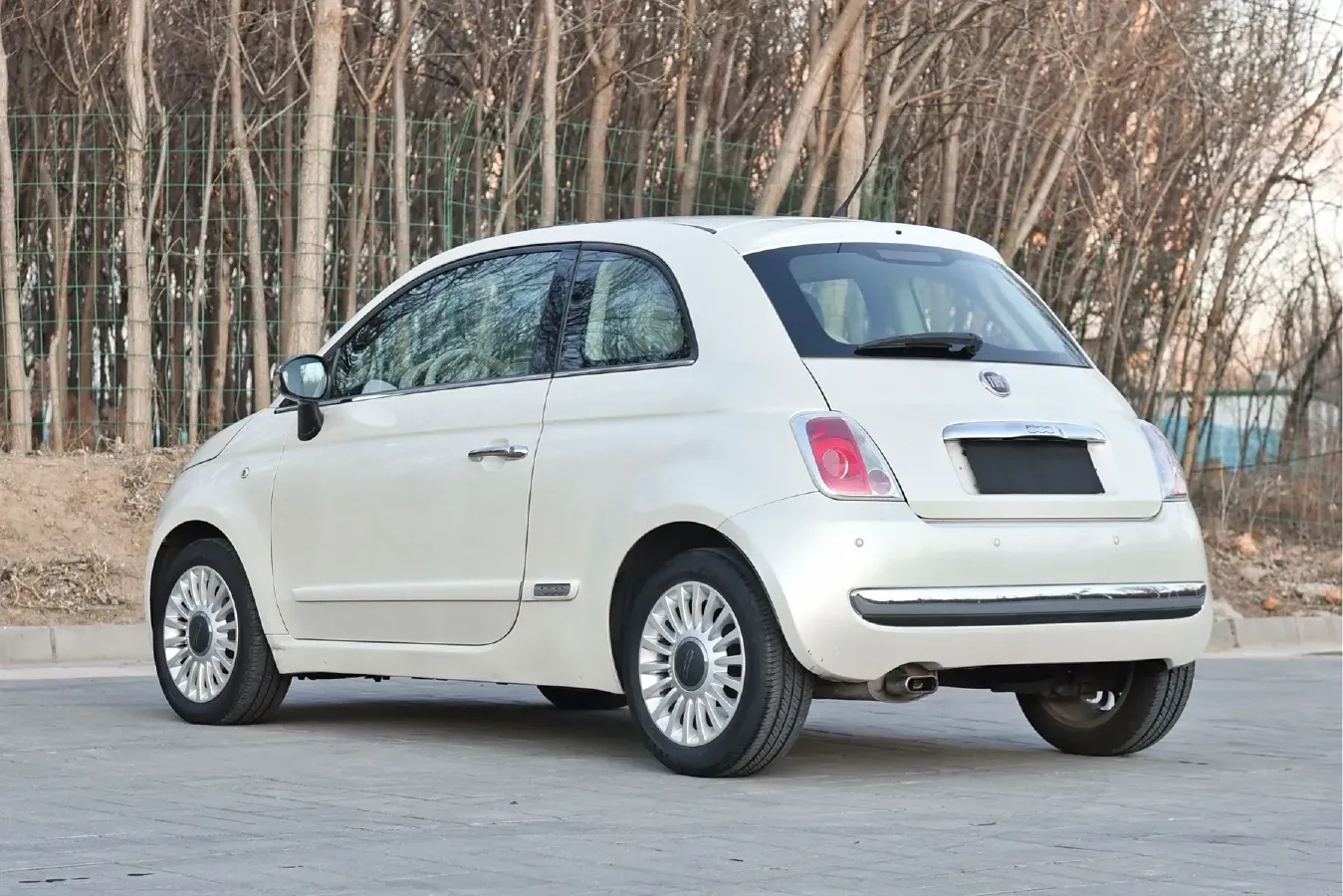 2011 Fiat 500 1.4L 101HP L4 6AT,autocango,china used car exporter,china ev exporter,chinese used car exporter,chinese used ev exporter