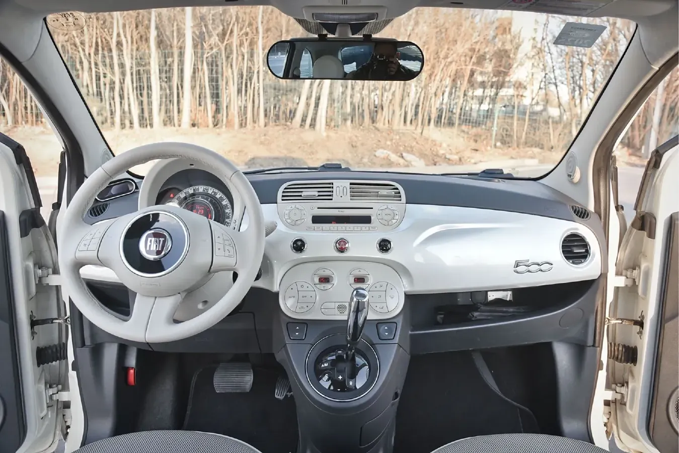 2011 Fiat 500 1.4L 101HP L4 6AT,autocango,china used car exporter,china ev exporter,chinese used car exporter,chinese used ev exporter