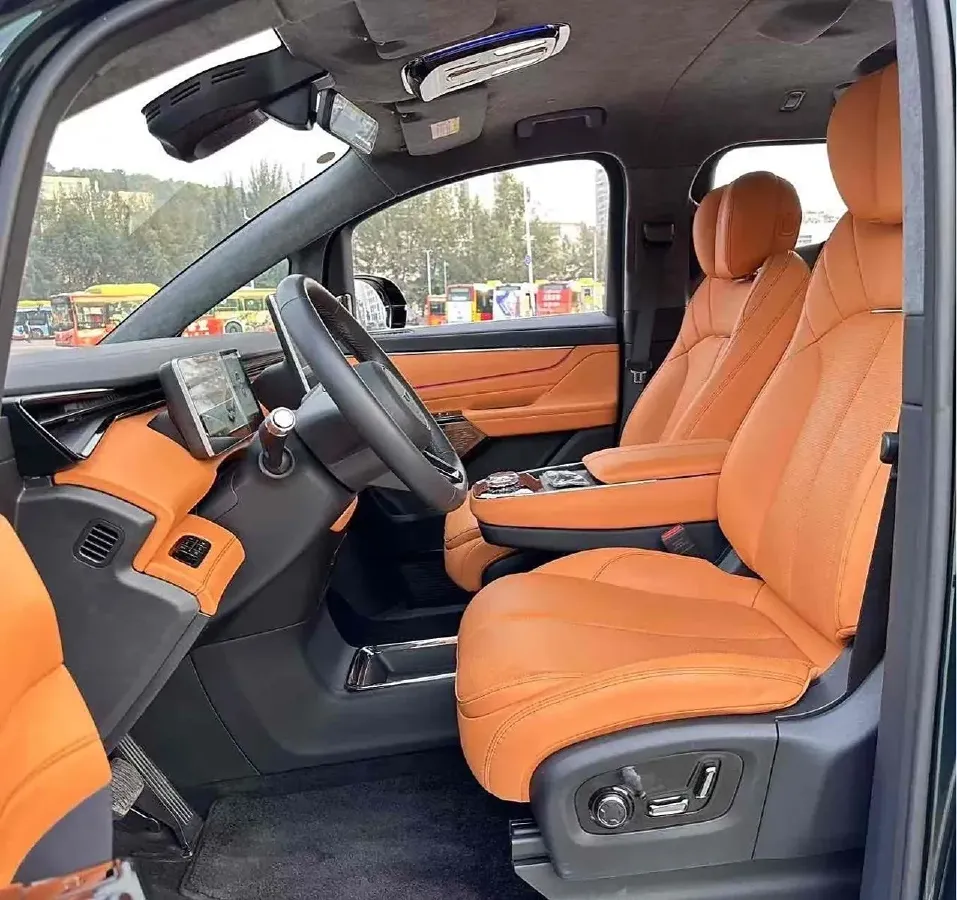 2024 LEVC L380 BEV 140KWH,autocango,china used car exporter,china ev exporter,chinese used car exporter,chinese used ev exporter