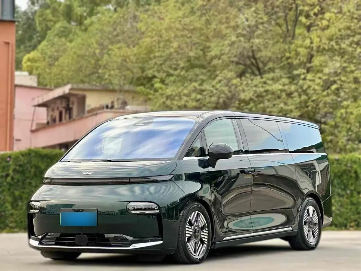 2024 LEVC L380 BEV 140KWH