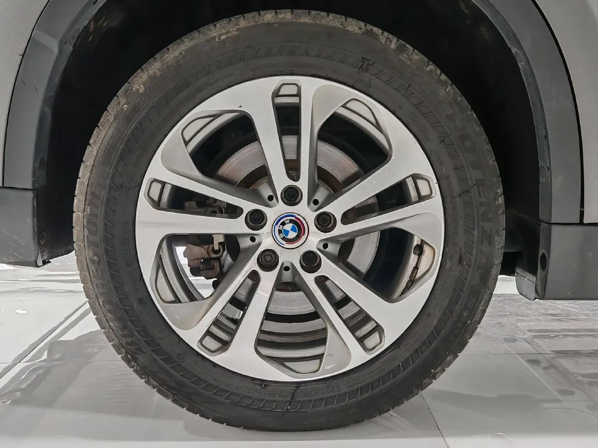 2017 Zinoro 60H 1.5T 136HP L3 6AT PHEV 10.7KWH,autocango,china used car exporter,china ev exporter,chinese used car exporter,chinese used ev exporter