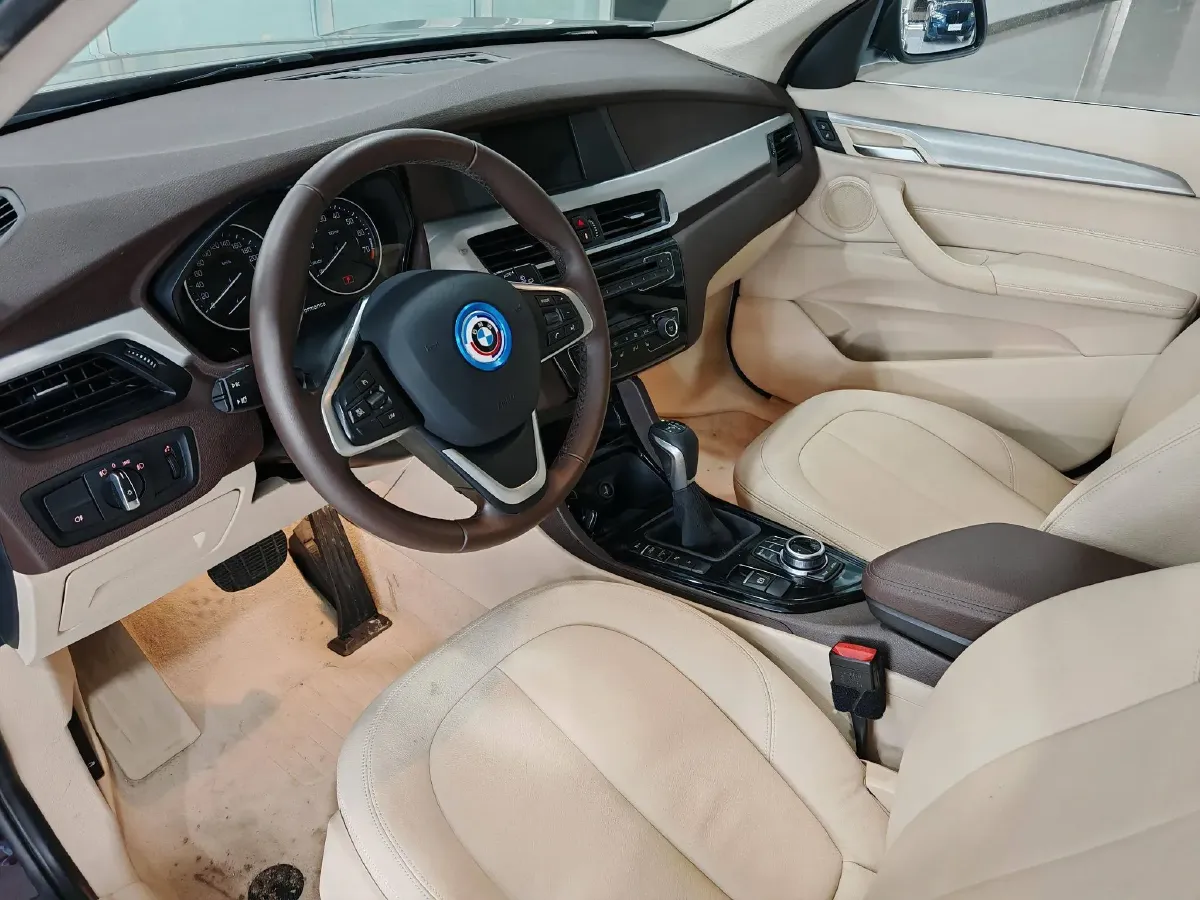 2017 Zinoro 60H 1.5T 136HP L3 6AT PHEV 10.7KWH,autocango,china used car exporter,china ev exporter,chinese used car exporter,chinese used ev exporter