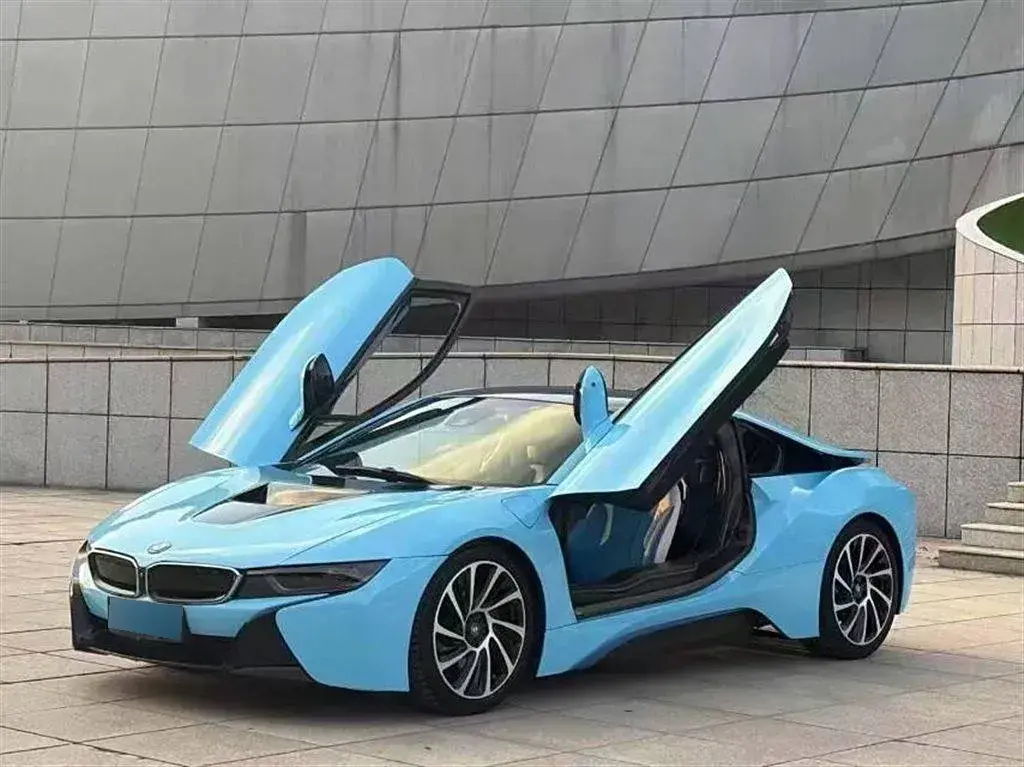 2014 BMW i8 1.5T 231HP L3 6AT PHEV 7.1KWH