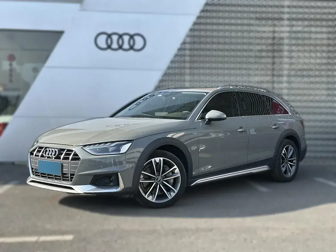 2022 Audi A4 2.0T 252HP L4 7DCT