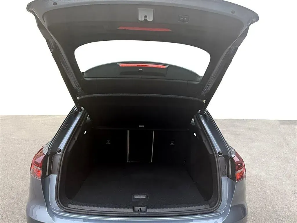 2024 Audi Q4 e-tron BEV 84.8KWH,autocango,china used car exporter,china ev exporter,chinese used car exporter,chinese used ev exporter