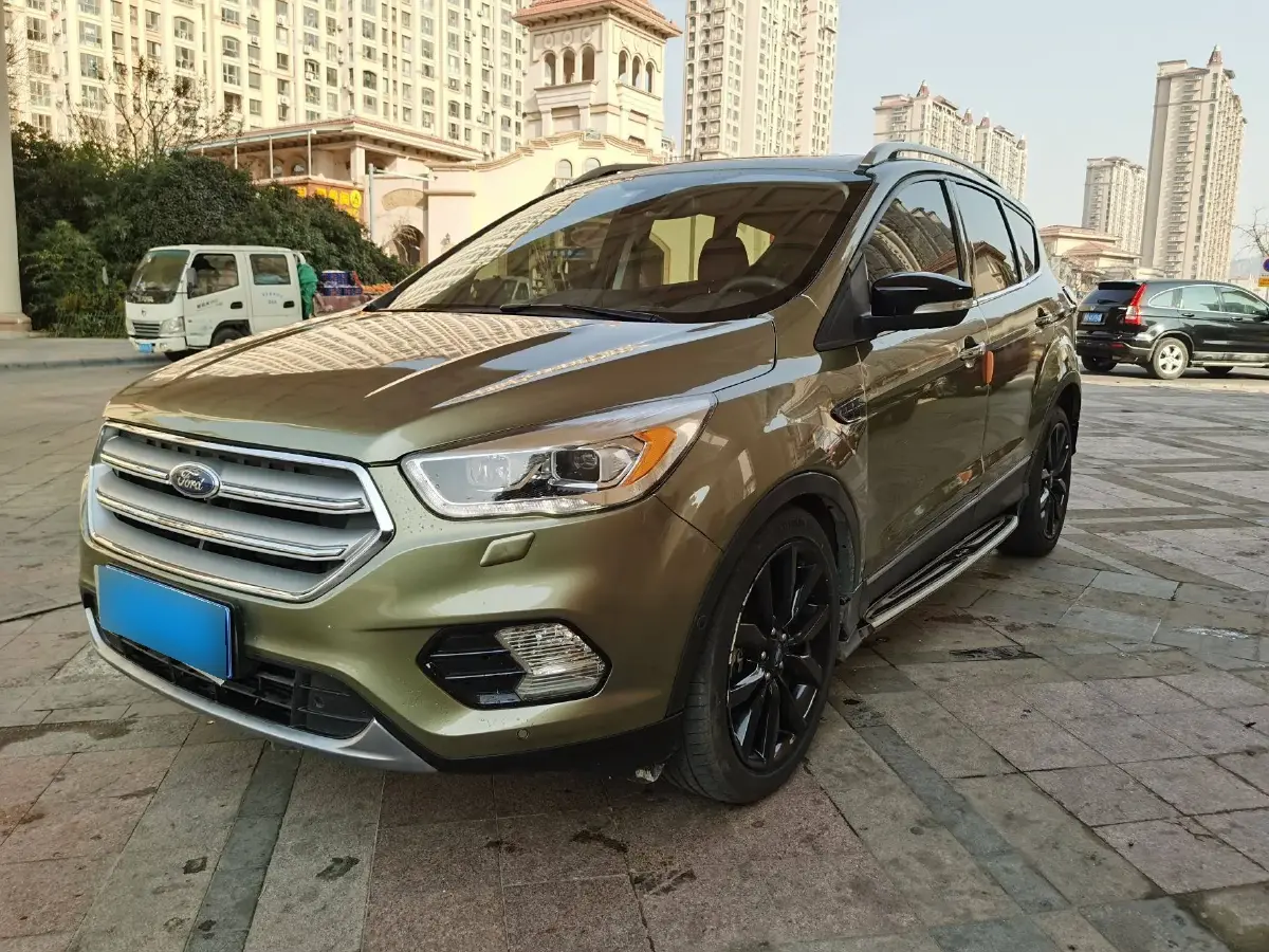 2017 Ford Kuga 2.0T 245HP L4 6AT
