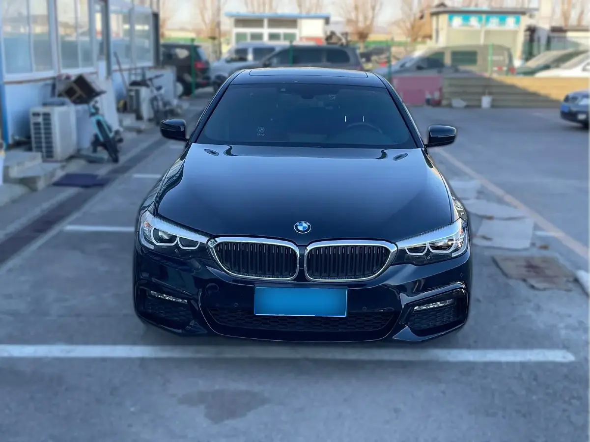 2018 BMW 5 Series 2.0T 184HP L4 8AT
