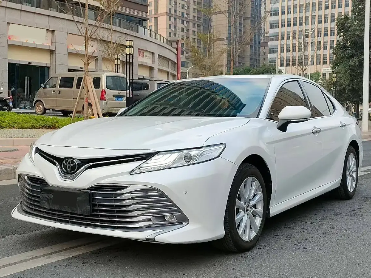 2019 Toyota Camry 2.0L 178HP L4 CVT