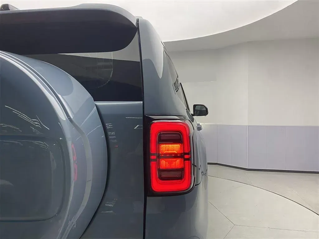 2022 BeiJing BJ60 2.0T 267HP L4 8AT,autocango,china used car exporter,china ev exporter,chinese used car exporter,chinese used ev exporter