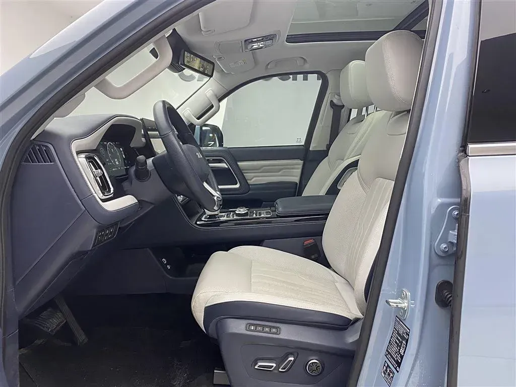 2022 BeiJing BJ60 2.0T 267HP L4 8AT,autocango,china used car exporter,china ev exporter,chinese used car exporter,chinese used ev exporter