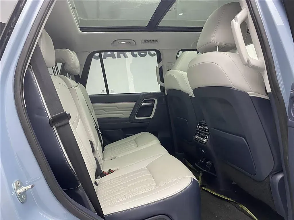 2022 BeiJing BJ60 2.0T 267HP L4 8AT,autocango,china used car exporter,china ev exporter,chinese used car exporter,chinese used ev exporter