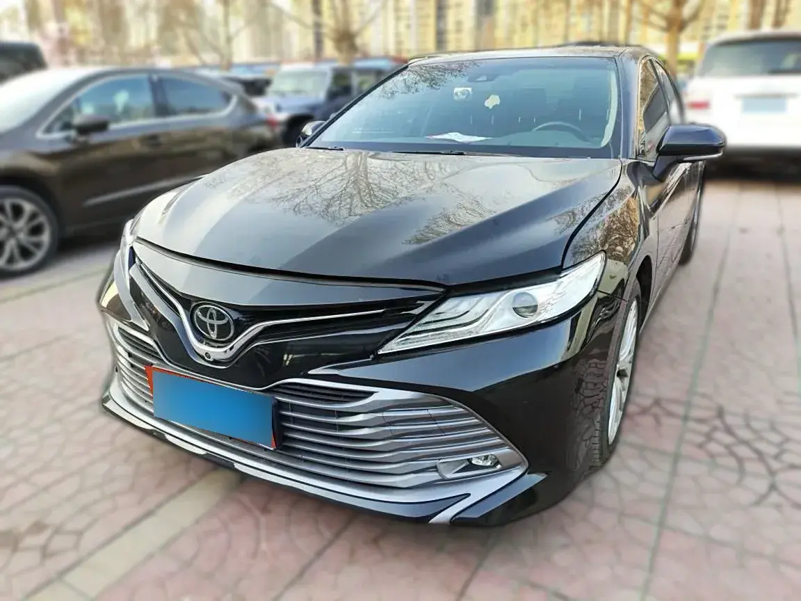 2019 Toyota Camry 2.5L 209HP L4 8AT