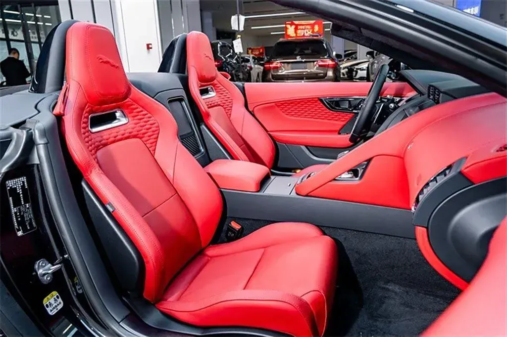 2024 Jaguar F-TYPE 2.0T 300HP L4 8AT,autocango,china used car exporter,china ev exporter,chinese used car exporter,chinese used ev exporter