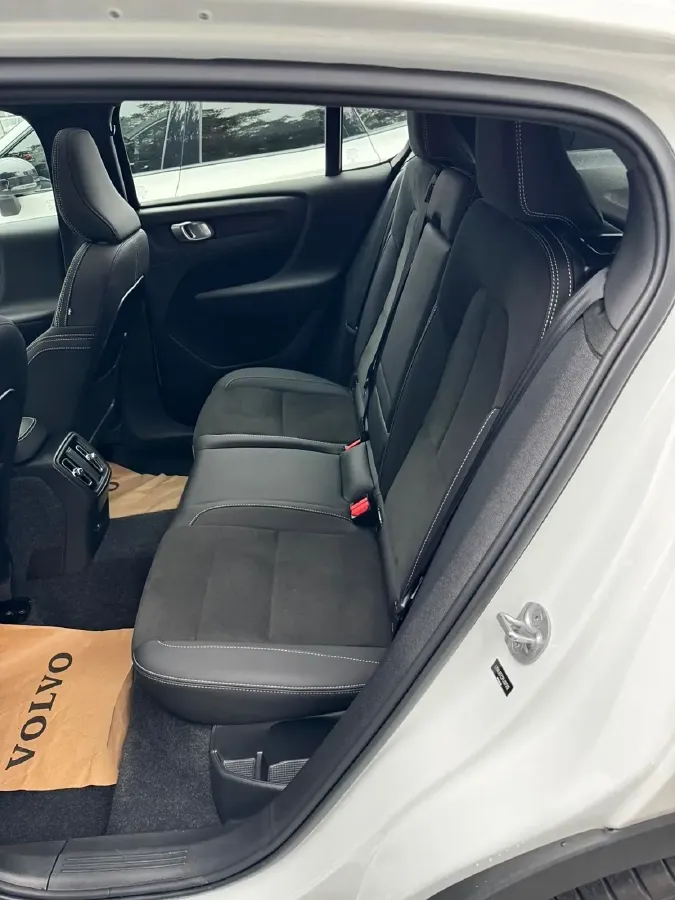 2023 Volvo C40 BEV 69KWH,autocango,china used car exporter,china ev exporter,chinese used car exporter,chinese used ev exporter