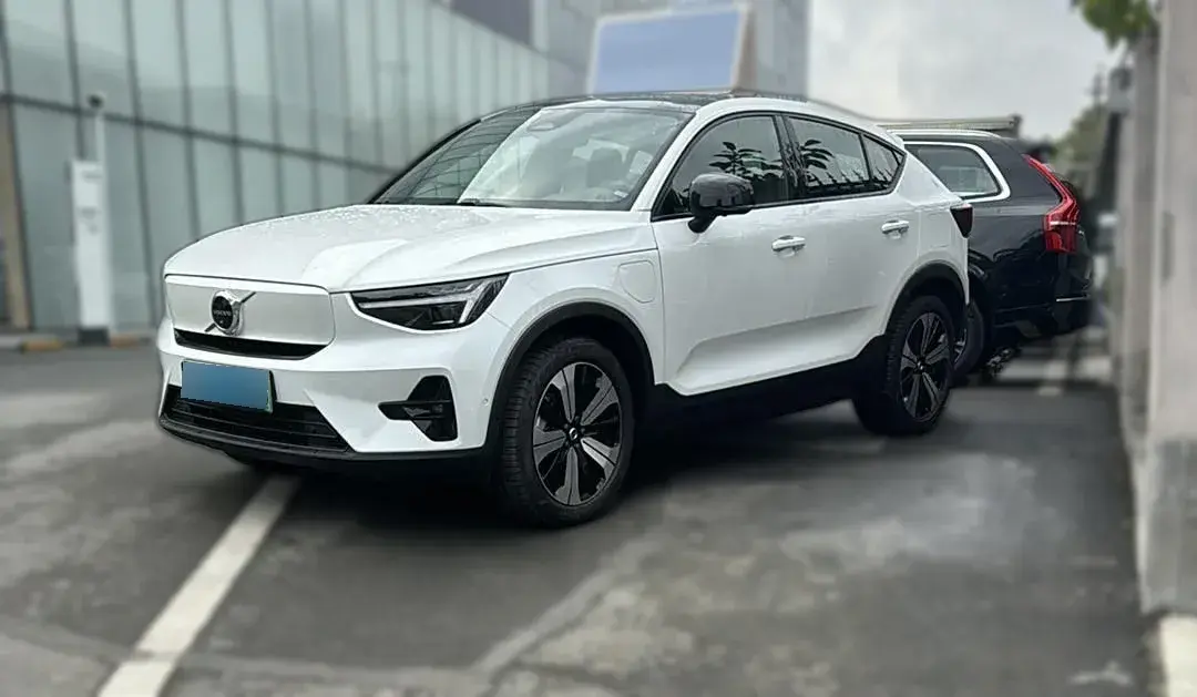 2023 Volvo C40 BEV 69KWH