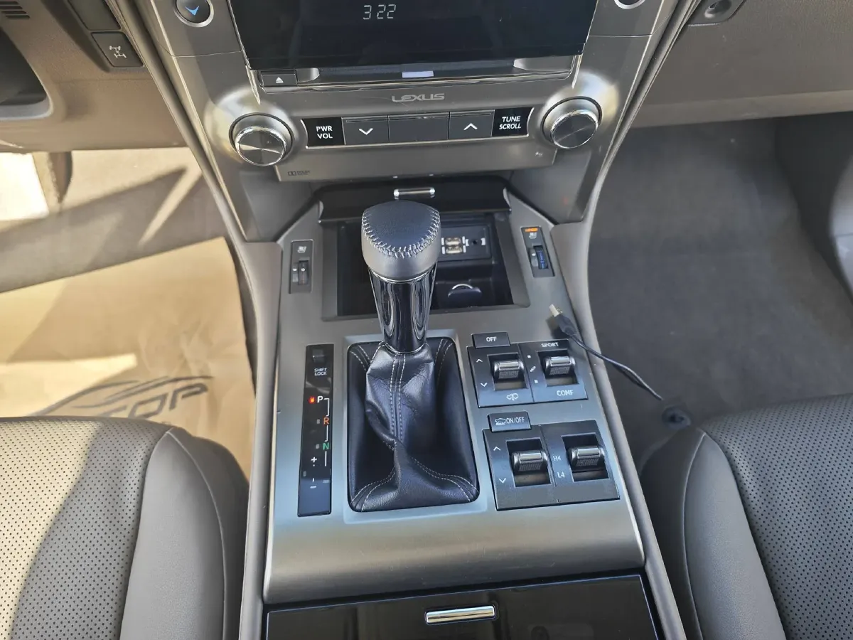 2015 Lexus GX 4.0L 275HP V6 5AT,autocango,china used car exporter,china ev exporter,chinese used car exporter,chinese used ev exporter