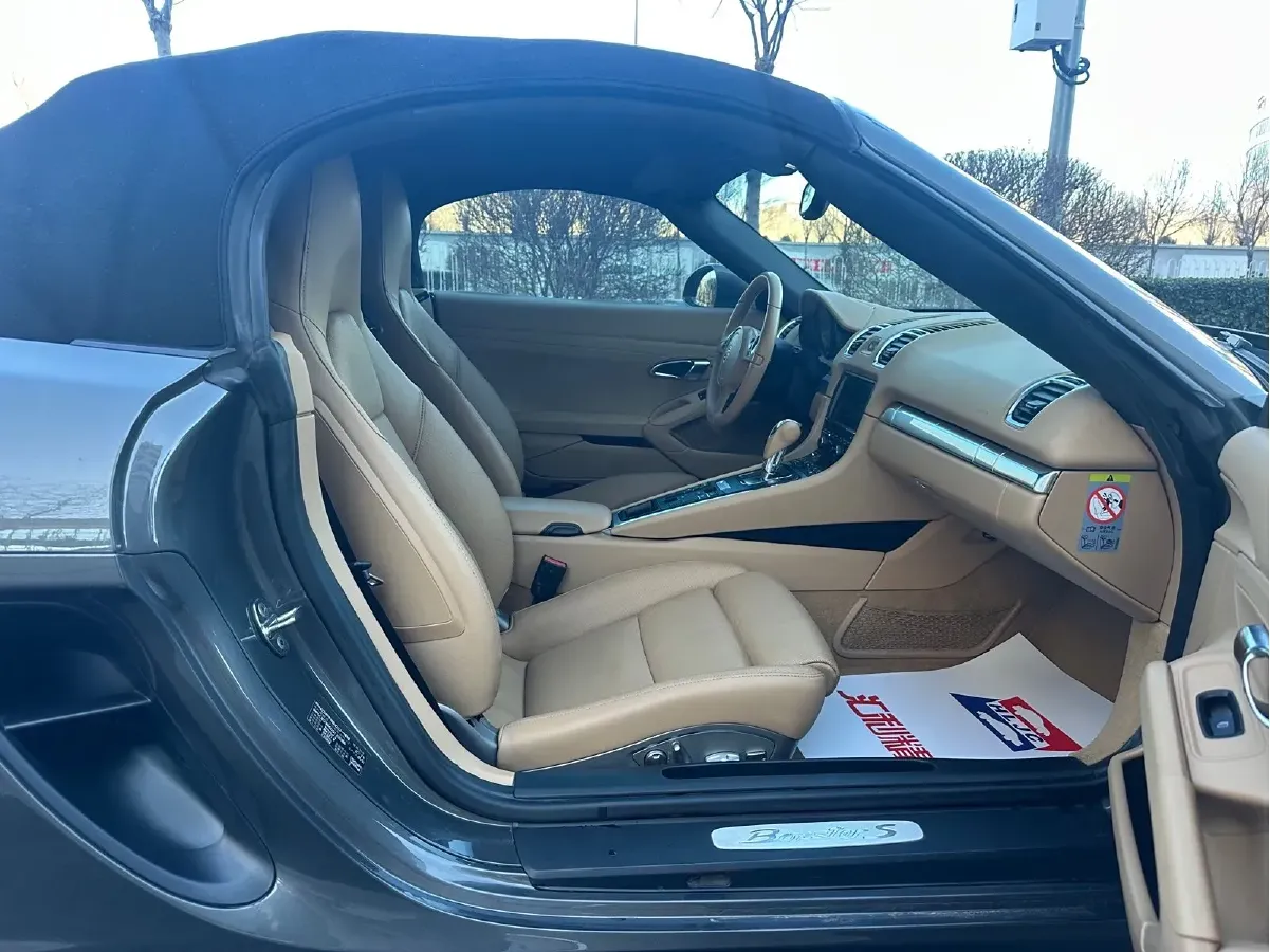 2013 Porsche Boxster 3.4L 316HP H6 7DCT,autocango,china used car exporter,china ev exporter,chinese used car exporter,chinese used ev exporter