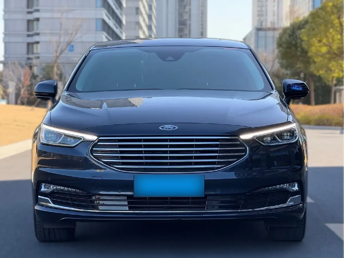 2019 Ford Taurus 2.0T 245HP L4 8AT
