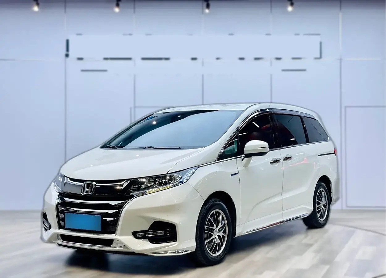 2019 Honda Odyssey 2.0L 146HP L4 E-CVT Hybrid
