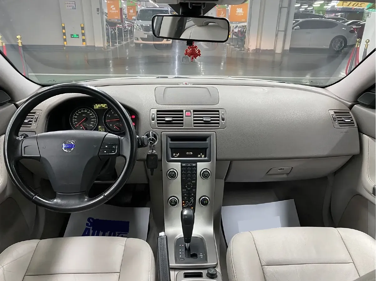 2011 Volvo S40 2.0L 141HP L4 6DCT,autocango,china used car exporter,china ev exporter,chinese used car exporter,chinese used ev exporter