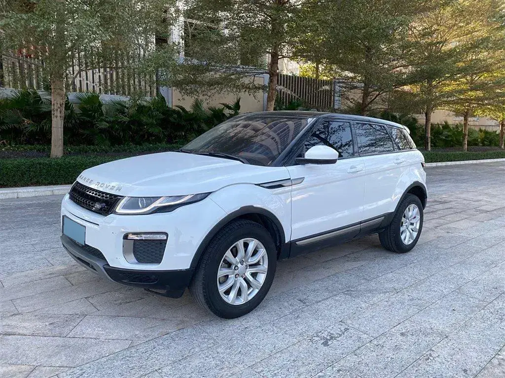 2016 Land Rover Range Rover Evoque 2.0T 241HP L4 9AT