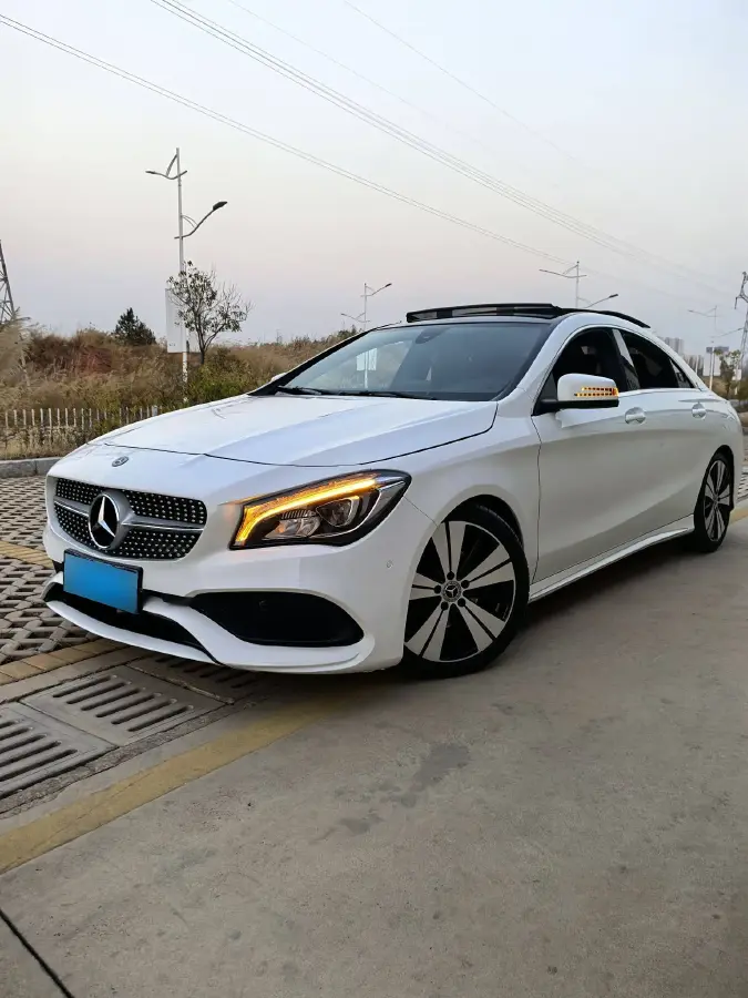 2018 Mercedes-Benz CLA Class 1.6T 156HP L4 7DCT