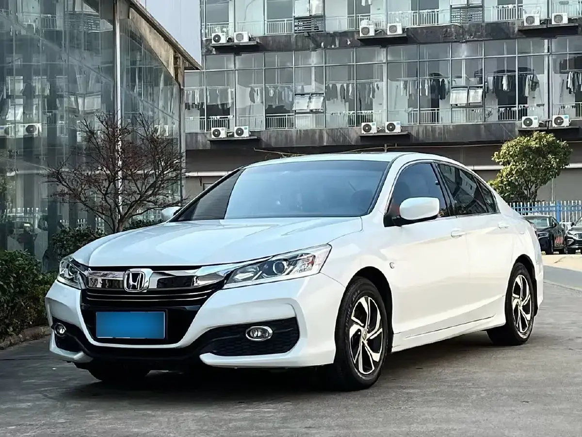 2016 Honda Accord 2.0L 155HP L4 CVT