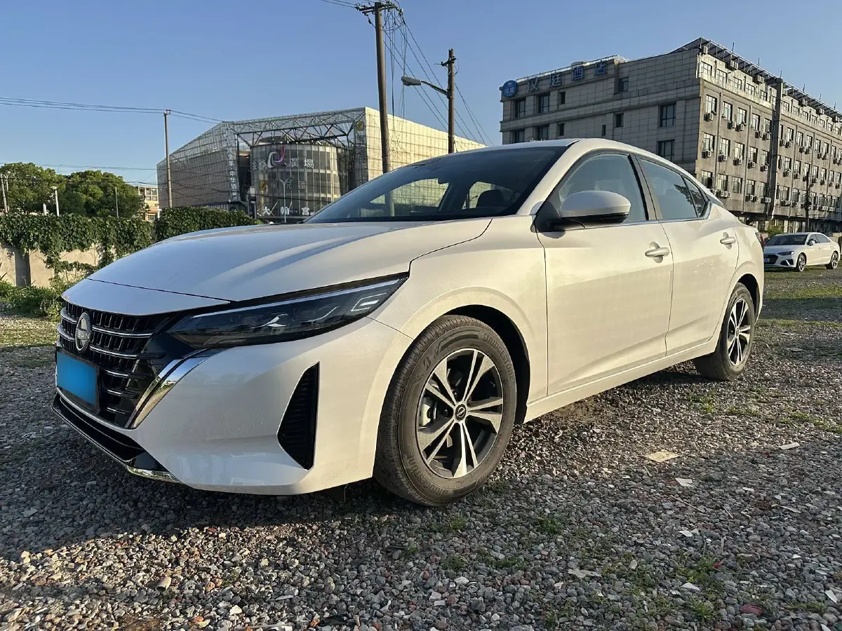 2023 Nissan Sylphy 1.6L 135HP L4 CVT