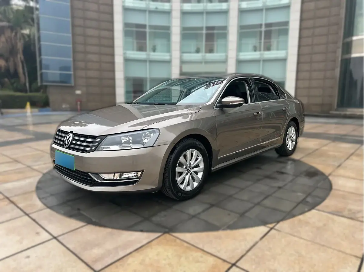 2014 Volkswagen Passat 1.8T 160HP L4 7DCT
