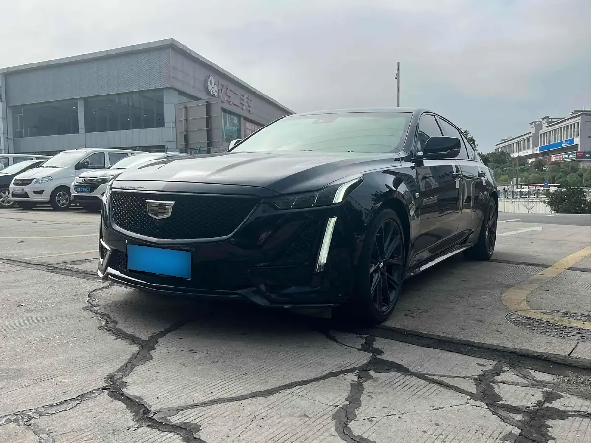 2021 Cadillac CT5 2.0T 237HP L4 10AT
