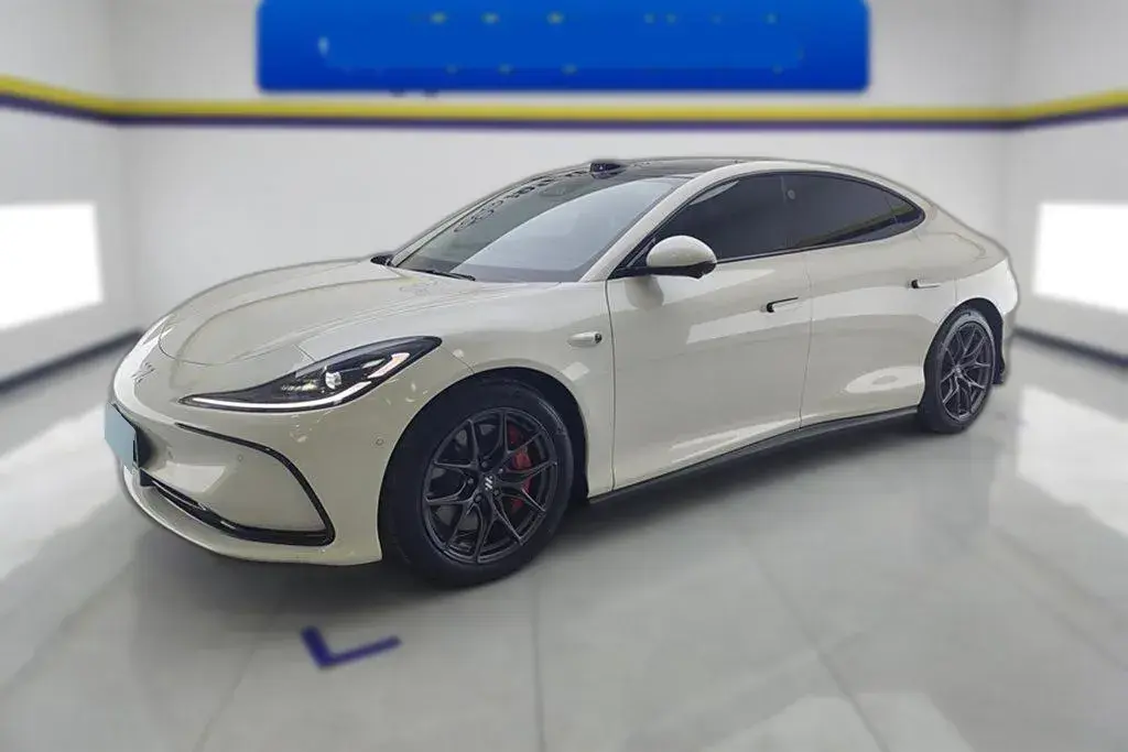 2024 IM L6 BEV 75KWH