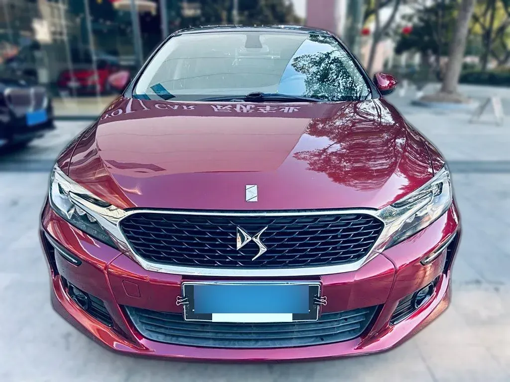 2018 DS 5LS 1.6T 167HP L4 6AT,autocango,china used car exporter,china ev exporter,chinese used car exporter,chinese used ev exporter
