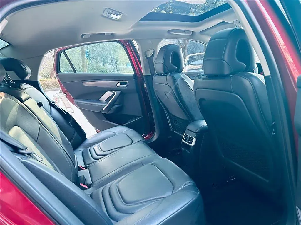 2018 DS 5LS 1.6T 167HP L4 6AT,autocango,china used car exporter,china ev exporter,chinese used car exporter,chinese used ev exporter