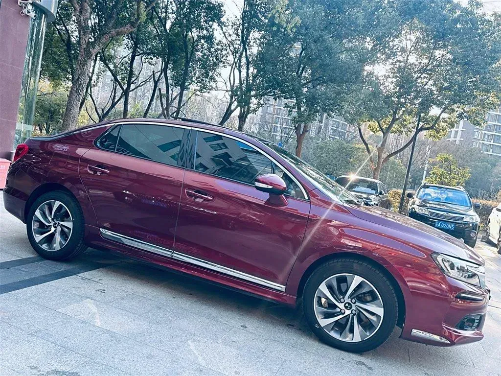 2018 DS 5LS 1.6T 167HP L4 6AT,autocango,china used car exporter,china ev exporter,chinese used car exporter,chinese used ev exporter