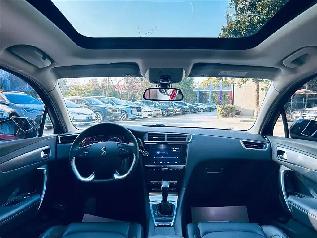 2018 DS 5LS 1.6T 167HP L4 6AT,autocango,china used car exporter,china ev exporter,chinese used car exporter,chinese used ev exporter