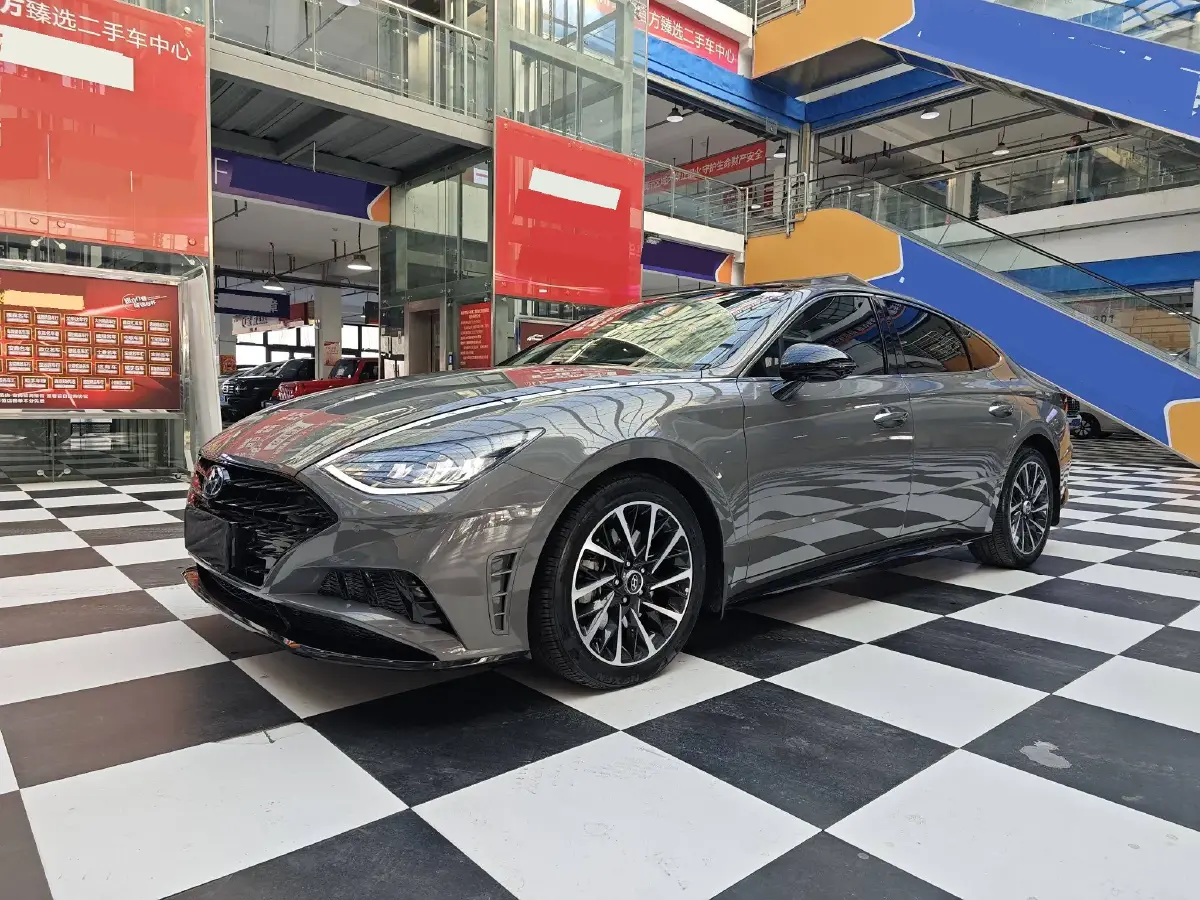 2020 Hyundai Sonata 2.0T 240HP L4 8AT