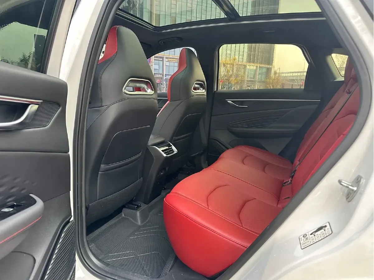 2022 BeiJing Auto Rubik 1.5T 188HP L4 7DCT,autocango,china used car exporter,china ev exporter,chinese used car exporter,chinese used ev exporter