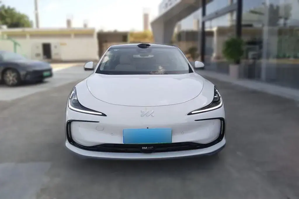 2024 IM L6 BEV 75KWH