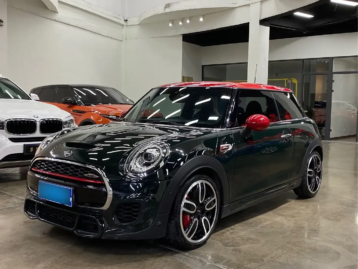 2018 MINI JCW 2.0T 231HP L4 8AT