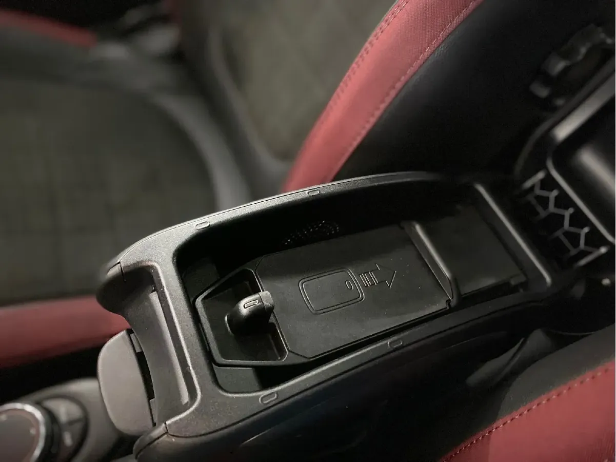 2018 MINI JCW 2.0T 231HP L4 8AT,autocango,china used car exporter,china ev exporter,chinese used car exporter,chinese used ev exporter